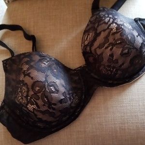 Bali Underwire Black Lace/Cream Bra